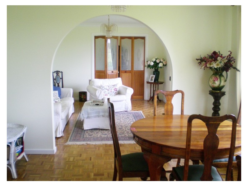 213 East Guyong Road, Orange NSW 2800