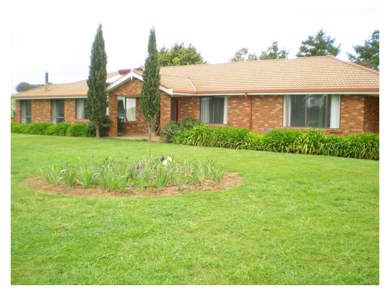 213 East Guyong Road, Orange NSW 2800