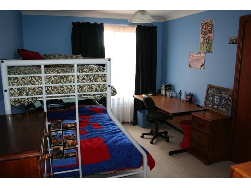 7 Tudor Place, Orange NSW 2800