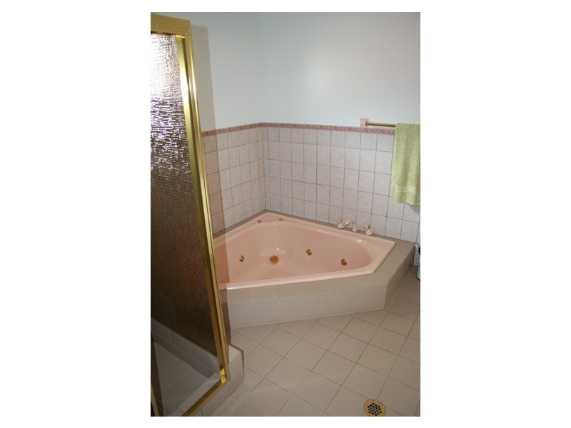 7 Tudor Place, Orange NSW 2800