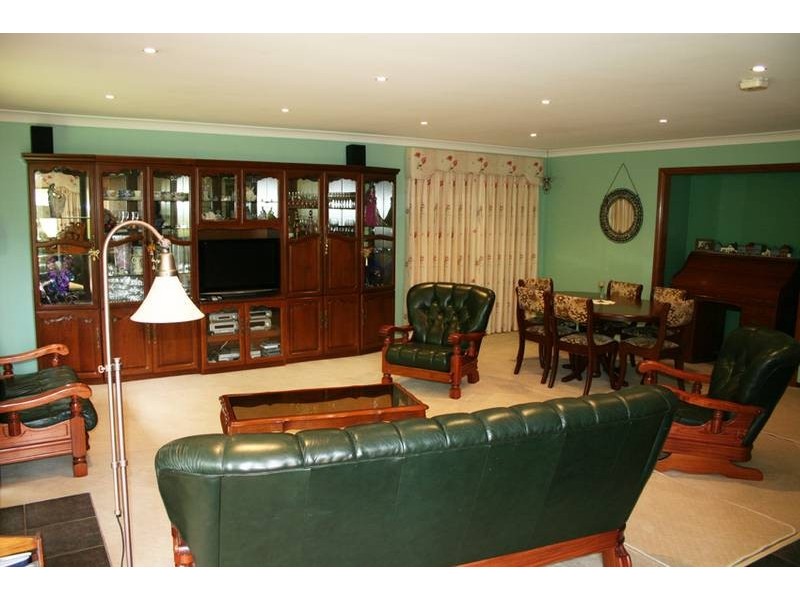 7 Tudor Place, Orange NSW 2800