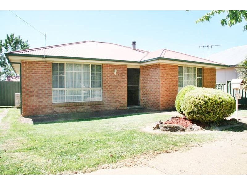 312 Peisley Street, Orange NSW 2800