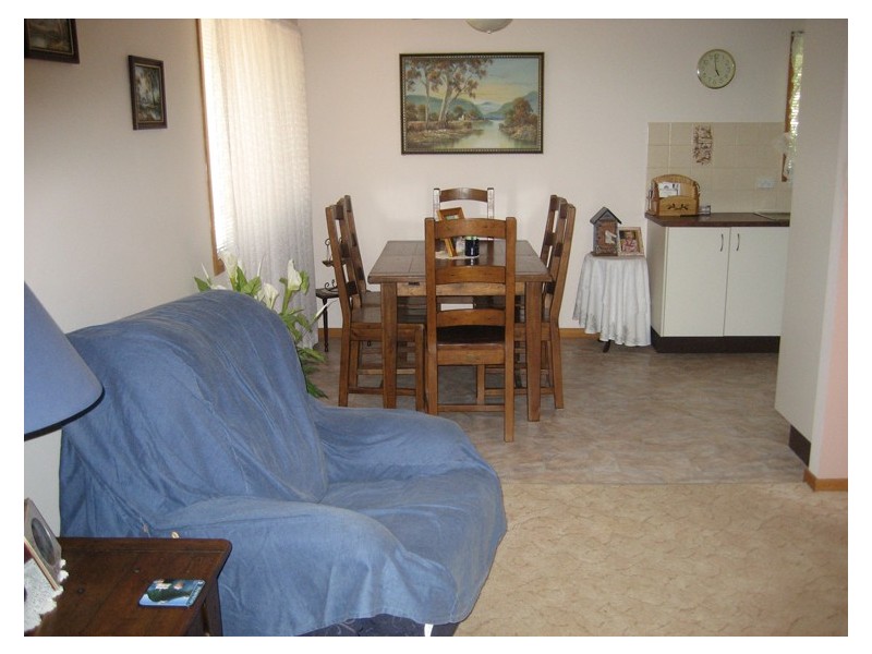 18 Flood Street, Cudal NSW 2864