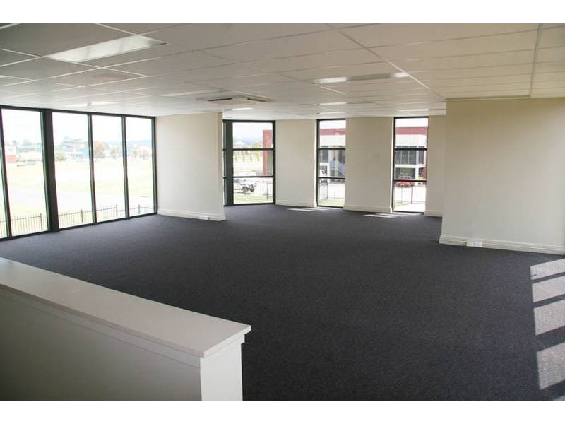 21 Gateway Crescent, Orange NSW 2800
