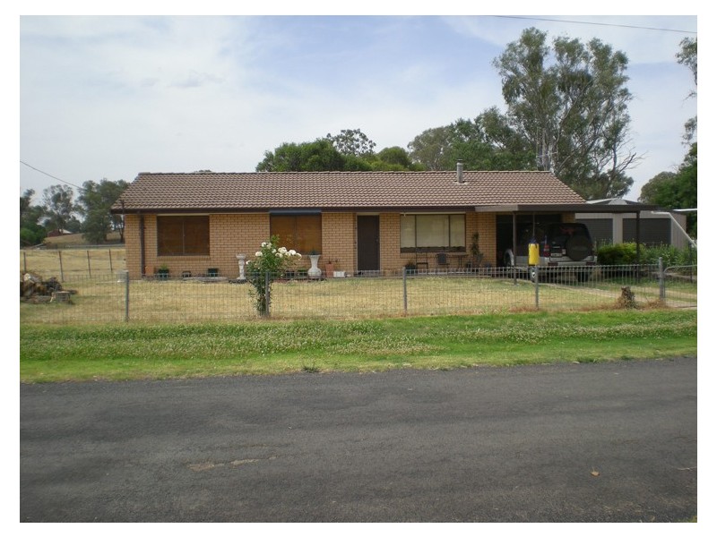 4 Beatty Street, Cumnock NSW 2867