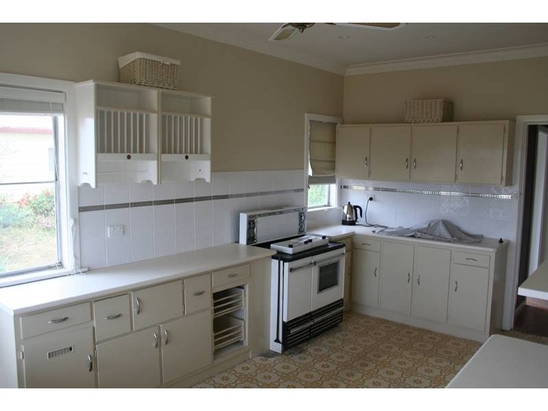 Lewis Ponds Road, Orange NSW 2800