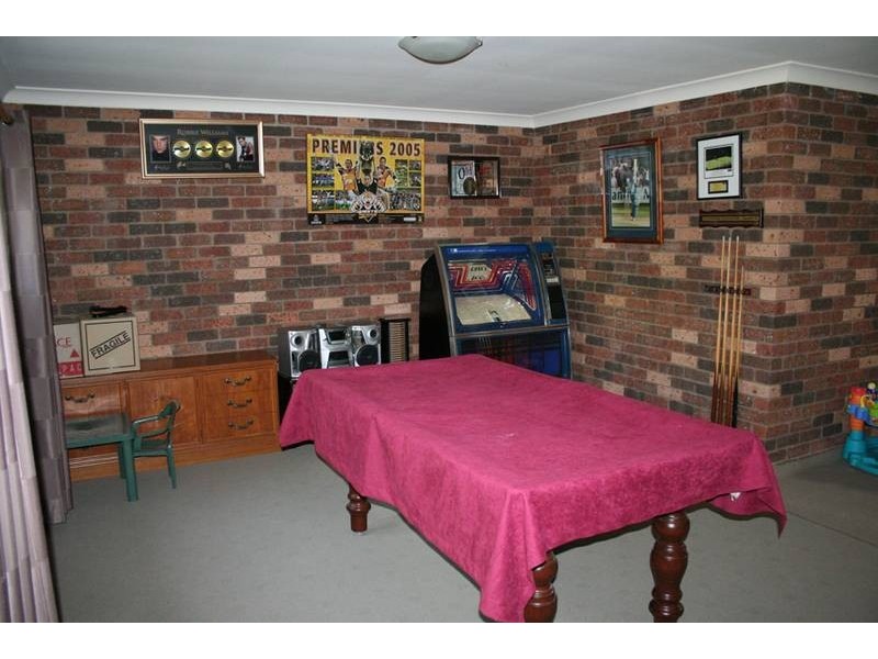 10 Pasadena Place, Orange NSW 2800