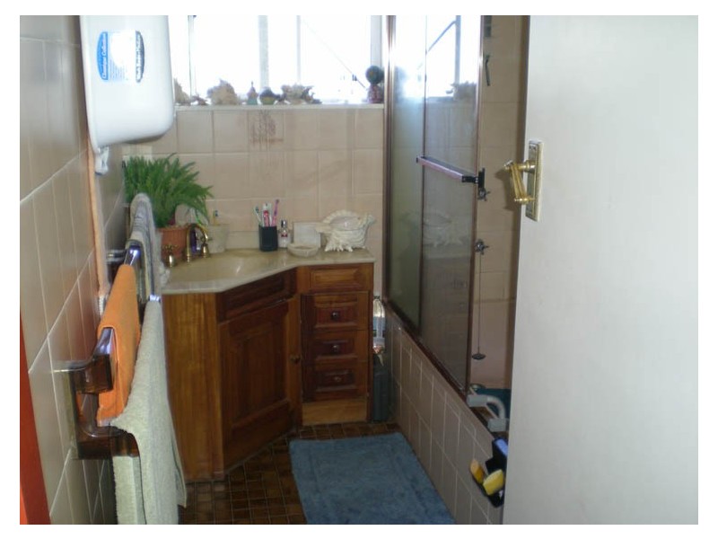 274 Leeds Parade, Orange NSW 2800