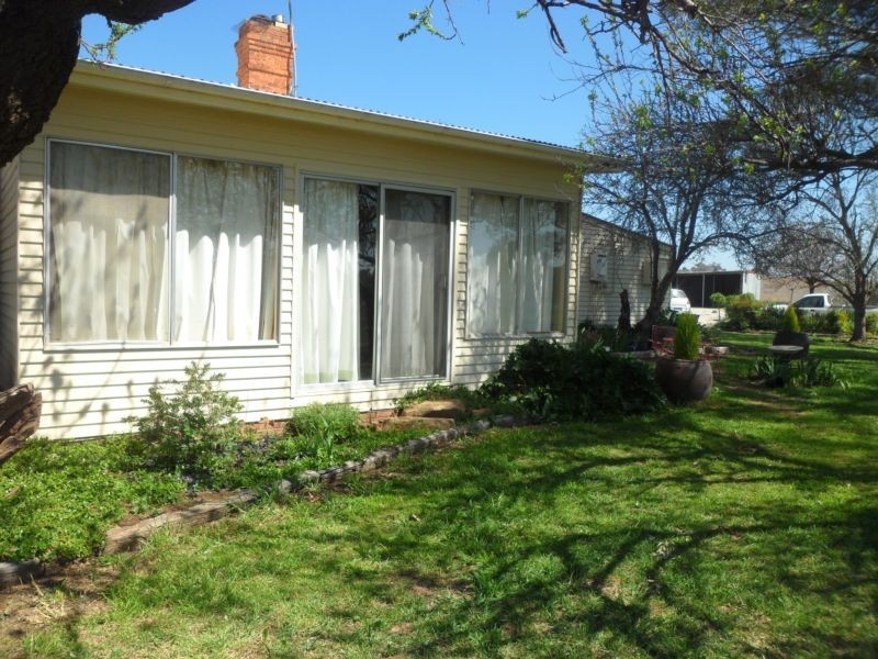 79 Banjo Patterson Way, Molong NSW 2866