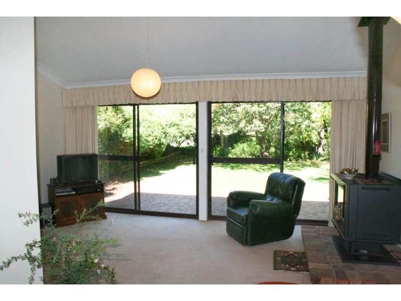 14 Noonameena Drive, Orange NSW 2800