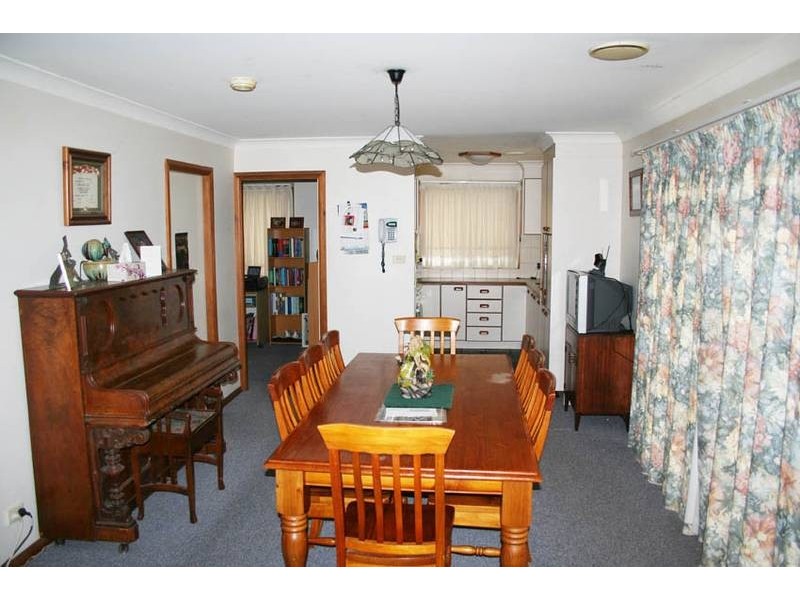 1 Todd Place, Orange NSW 2800