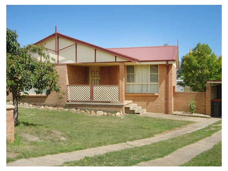 11 Crinoline Street, Orange NSW 2800