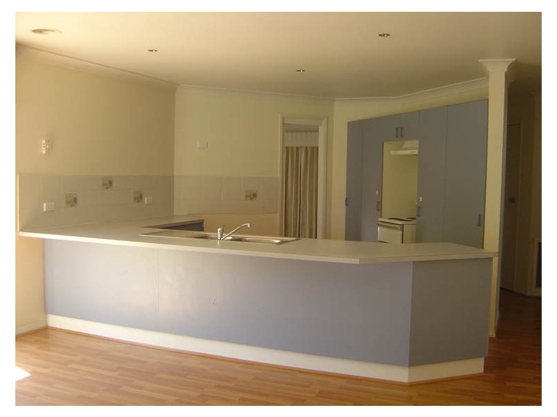 11 Crinoline Street, Orange NSW 2800