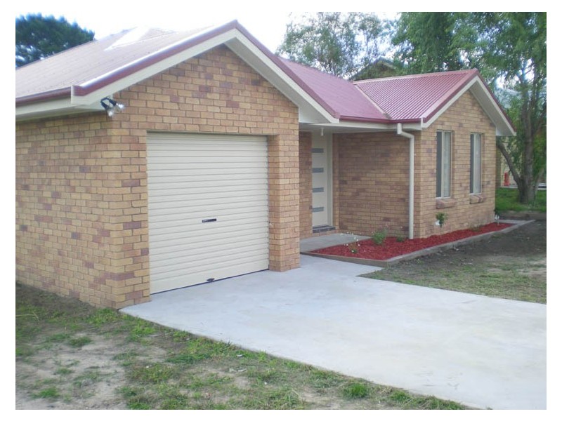 13 Unwin Street, Millthorpe NSW 2798