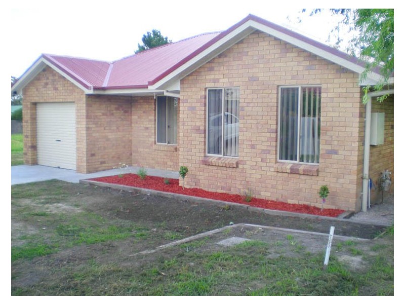 13 Unwin Street, Millthorpe NSW 2798
