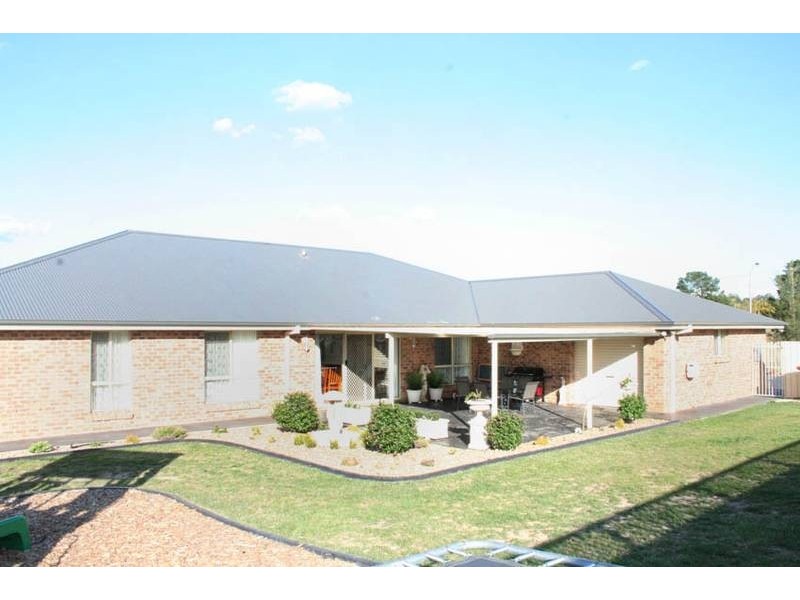376 Escort Way, Orange NSW 2800