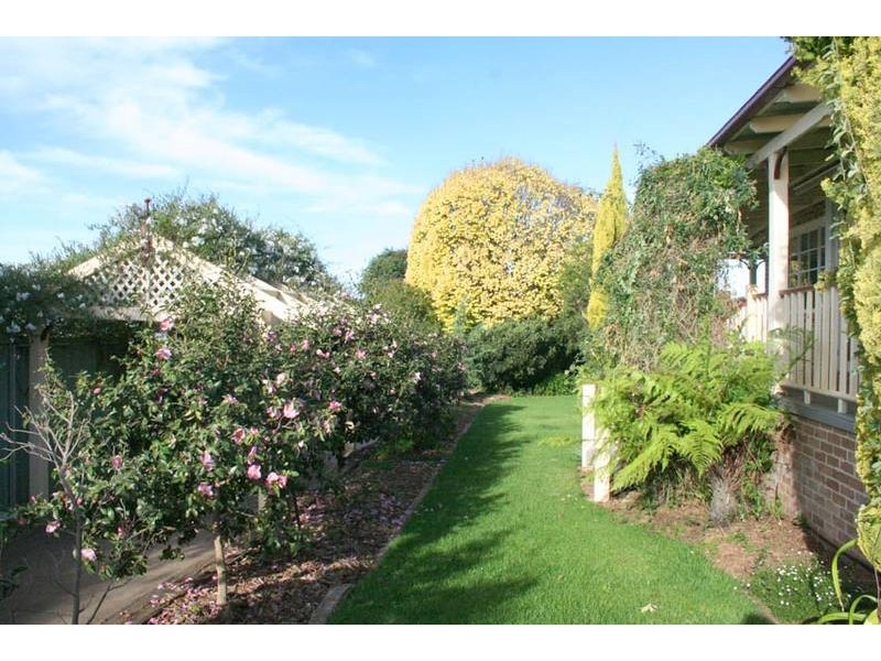 94 Sampson Street, Orange NSW 2800