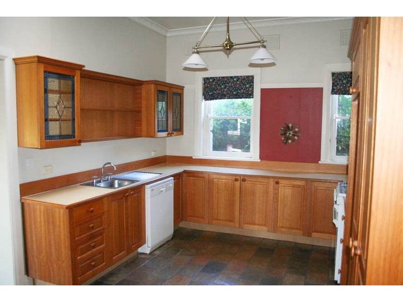 94 Sampson Street, Orange NSW 2800