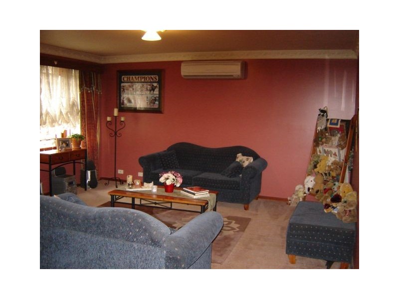 6 Gilchrist Street, Blayney NSW 2799