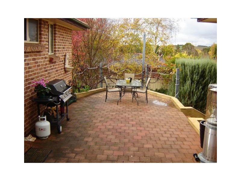 25 Polona Street, Blayney NSW 2799