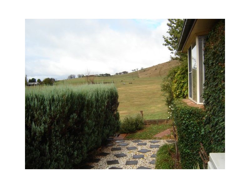 25 Polona Street, Blayney NSW 2799