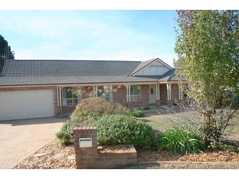 38 Bill Marshall Drive, Orange NSW 2800