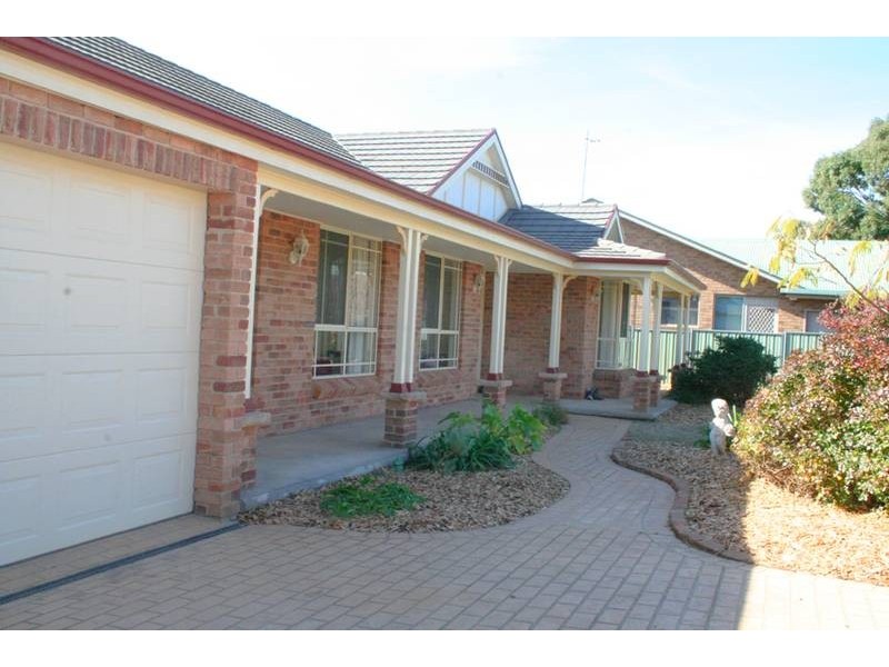 38 Bill Marshall Drive, Orange NSW 2800