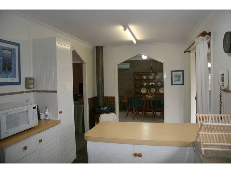 99 Burrendong Way, Orange NSW 2800