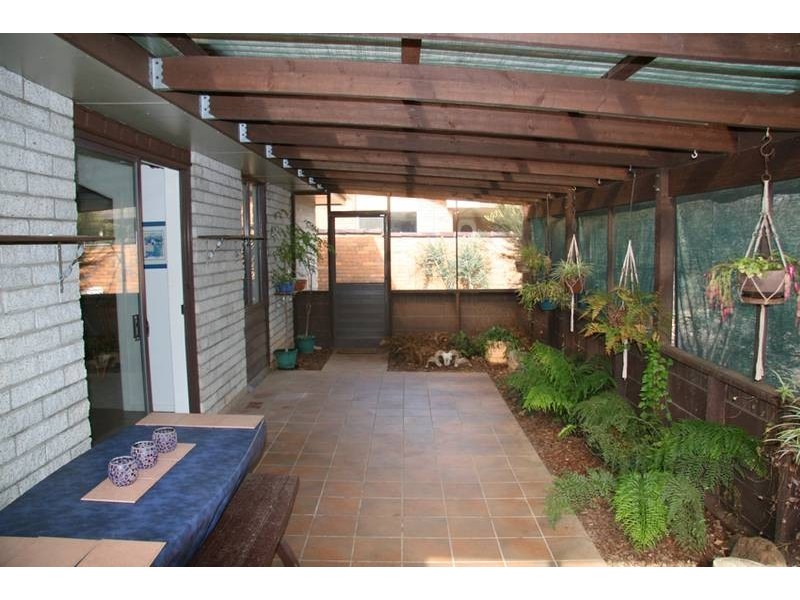 99 Burrendong Way, Orange NSW 2800