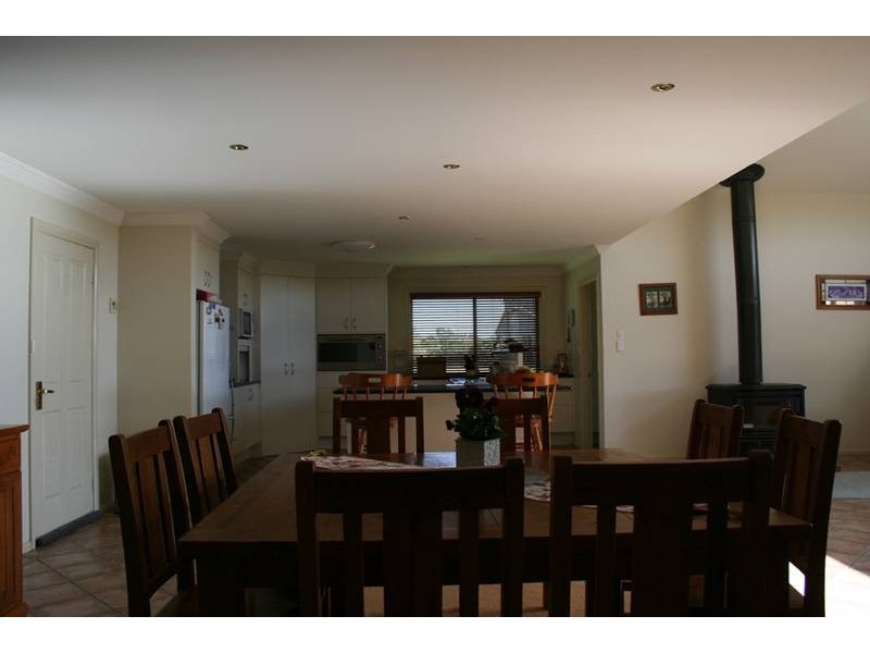 158 Darcy Brown Place, Orange NSW 2800