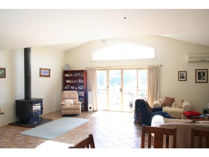 158 Darcy Brown Place, Orange NSW 2800