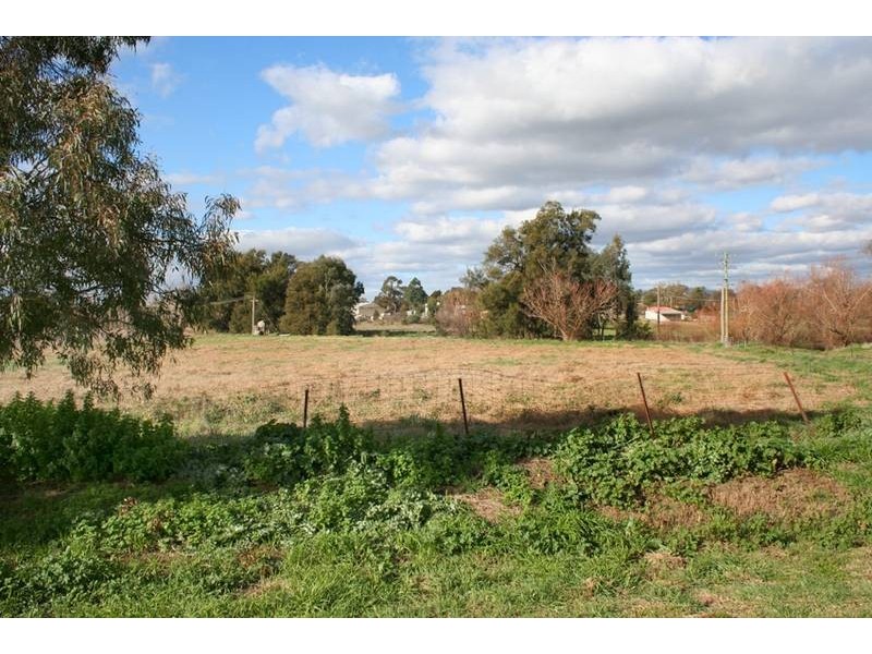 9 Merga Street, Cudal NSW 2864