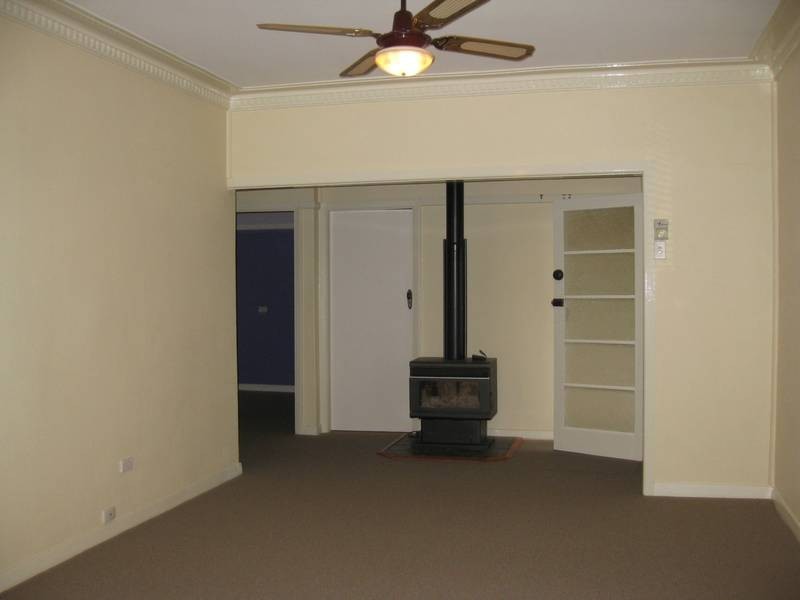 6 Wellington Street, Molong NSW 2866