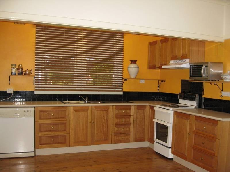 6 Wellington Street, Molong NSW 2866