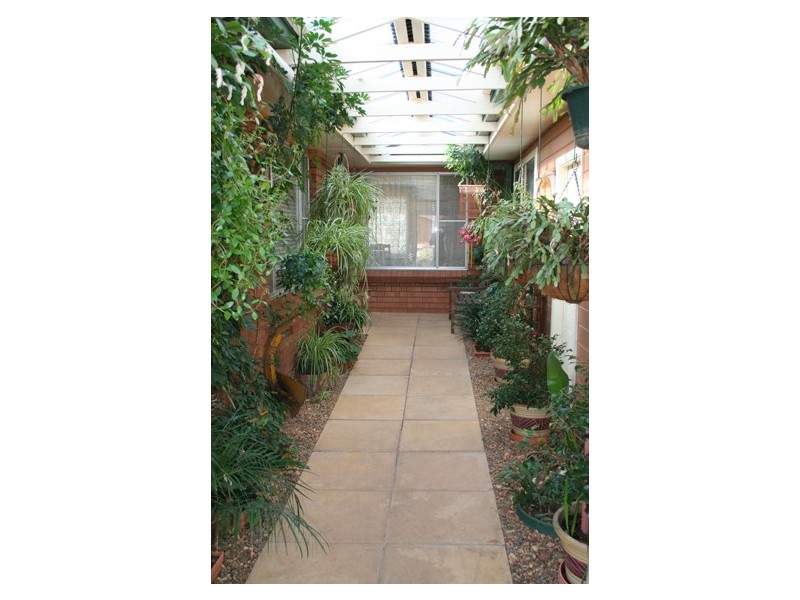 6 Boronia Crescent, Orange NSW 2800