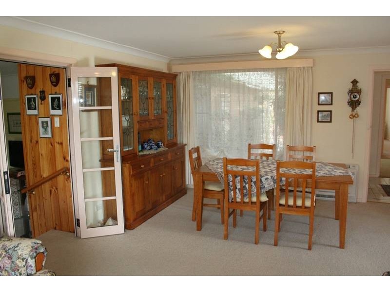 6 Boronia Crescent, Orange NSW 2800