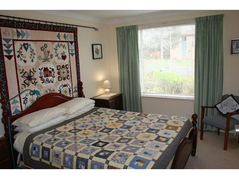 6 Boronia Crescent, Orange NSW 2800