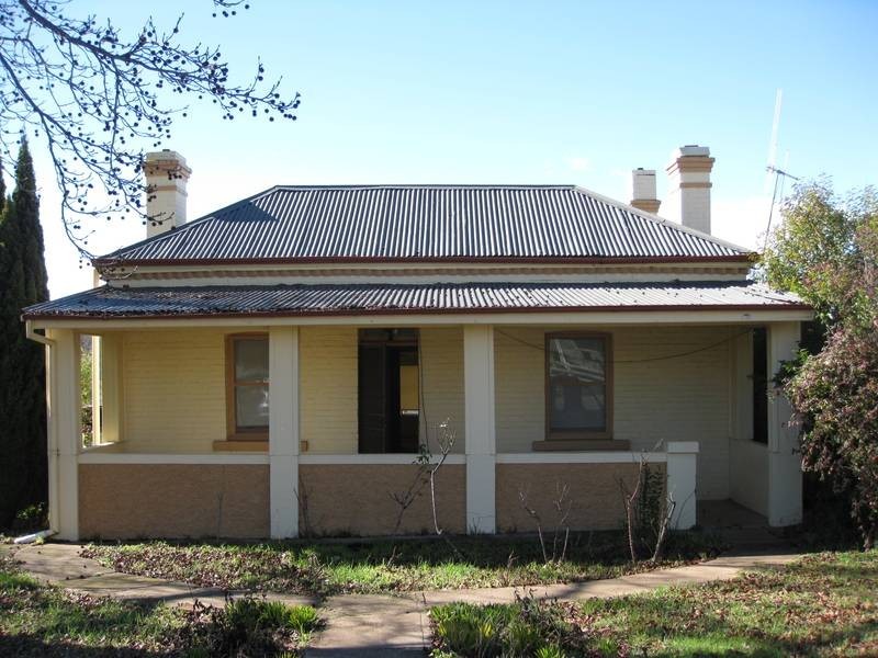 10 Shields Lane, Molong NSW 2866