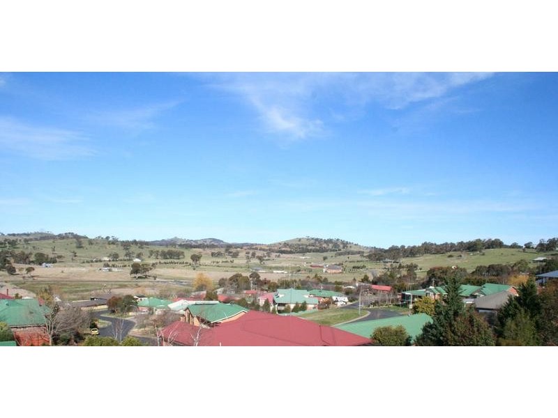 13 Tate Crescent, Orange NSW 2800