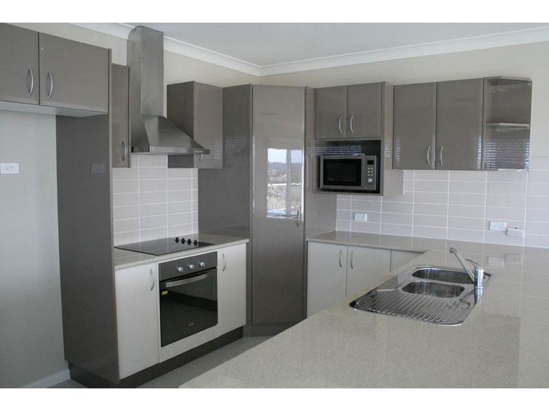 13 Tate Crescent, Orange NSW 2800