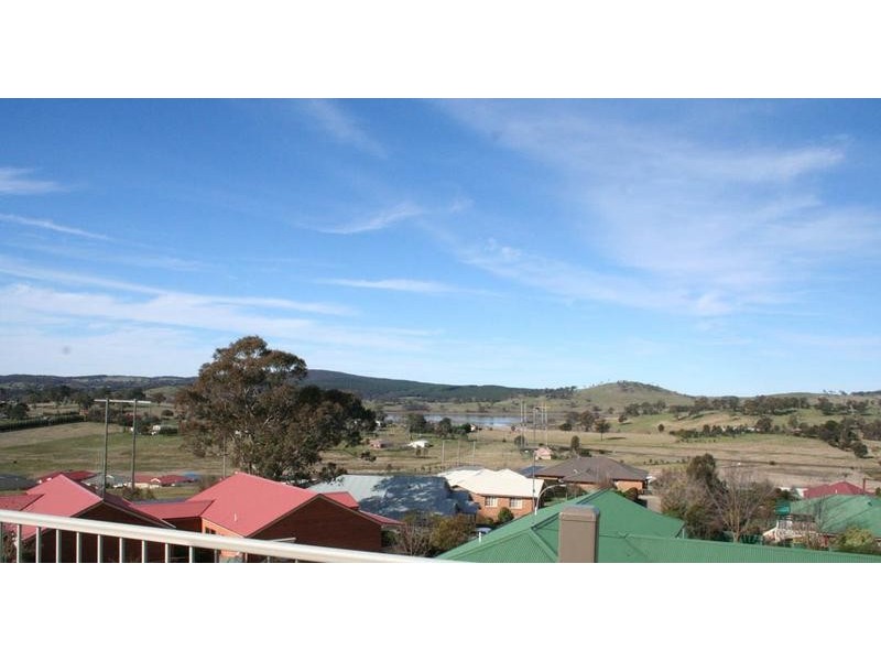 13 Tate Crescent, Orange NSW 2800