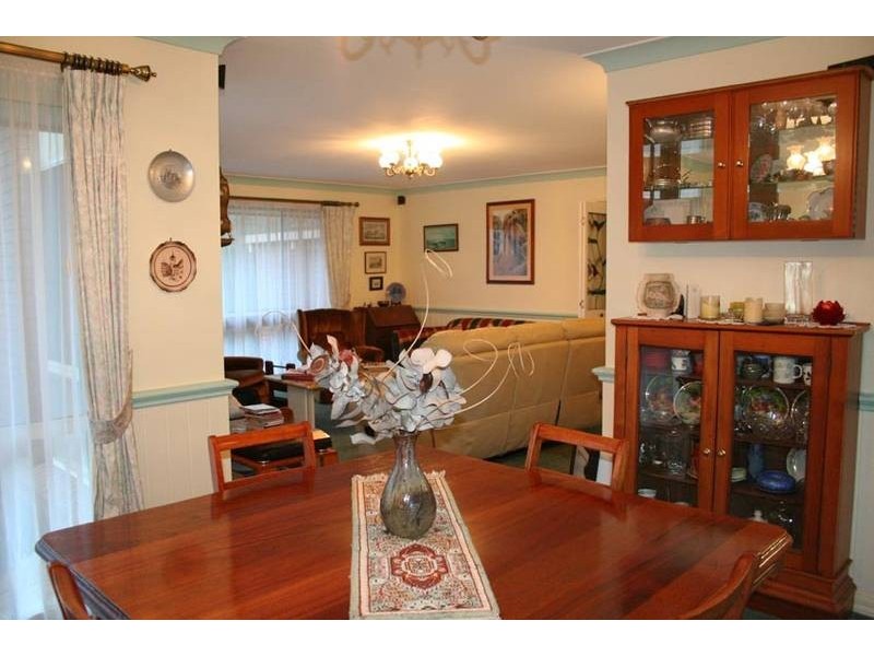 8 Binnari Avenue, Orange NSW 2800