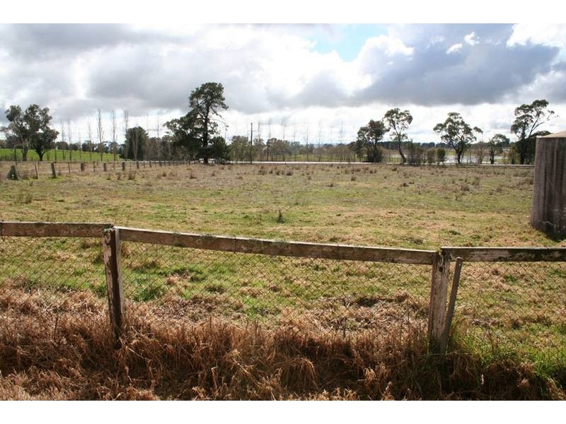 1065 Escort Way, Orange NSW 2800