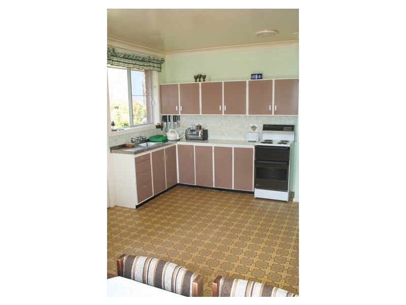 1065 Escort Way, Orange NSW 2800