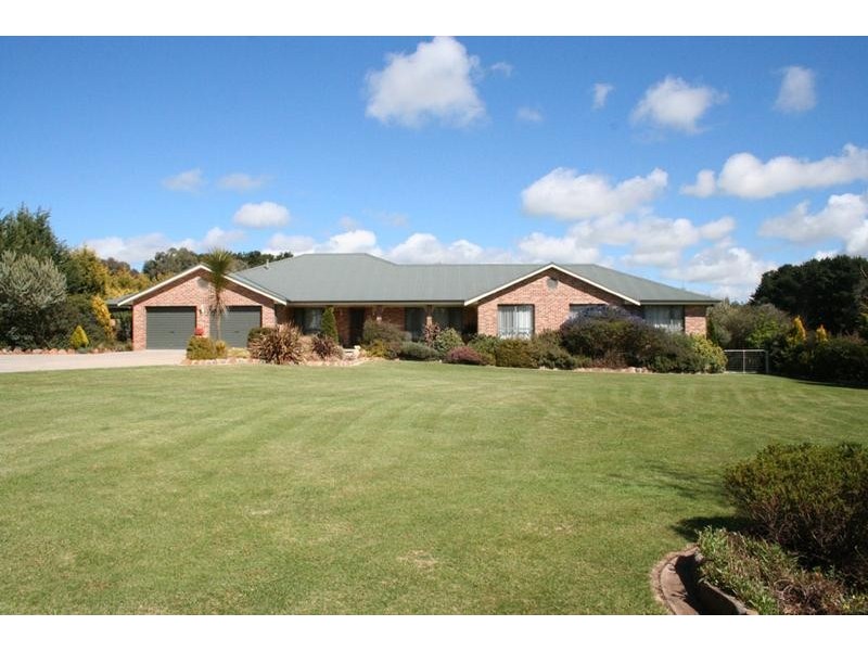 5 Palmer Street, Blayney NSW 2799