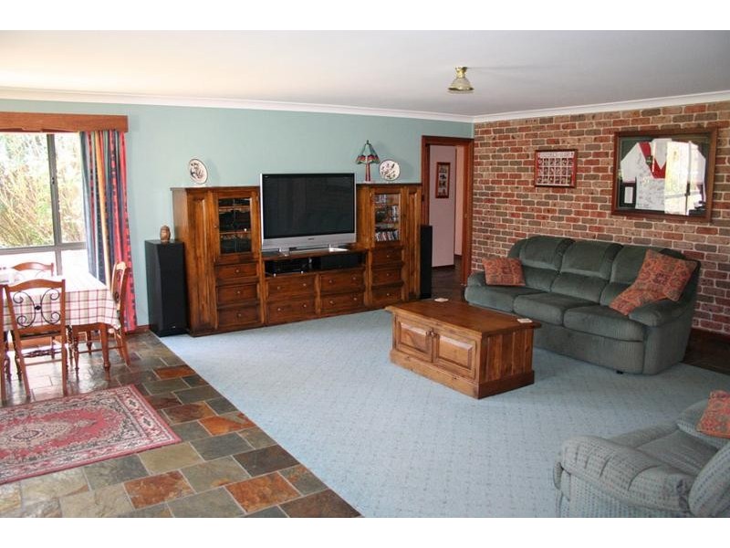 5 Palmer Street, Blayney NSW 2799