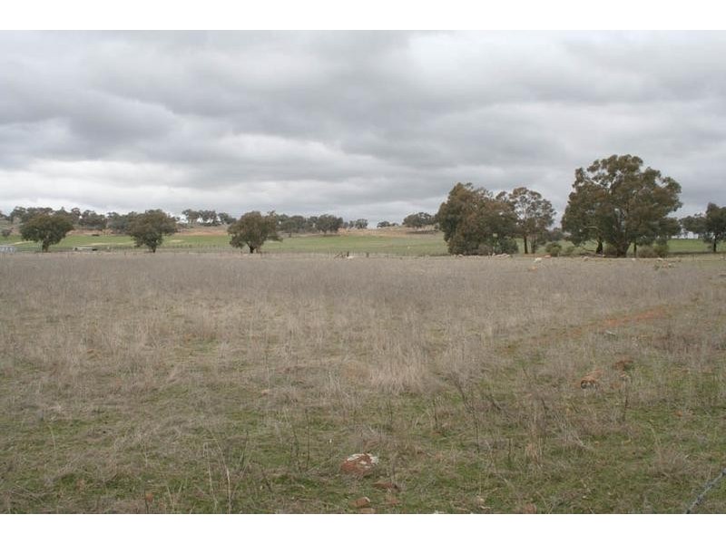 42 Orange Road, Orange NSW 2800