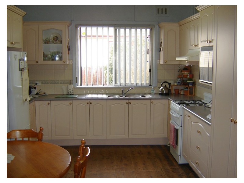 13 Marsden Street, Blayney NSW 2799