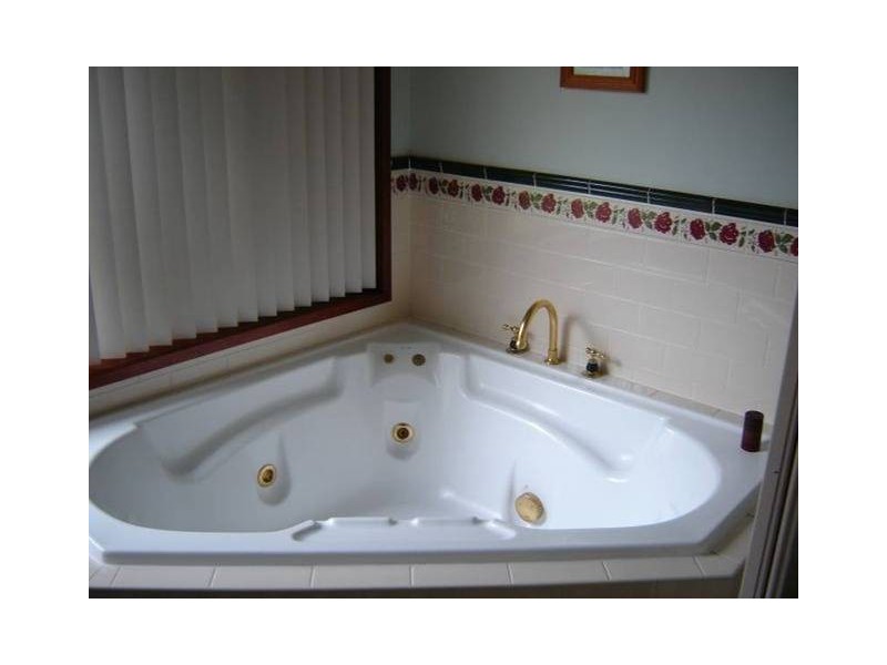 25 Polona Street, Blayney NSW 2799