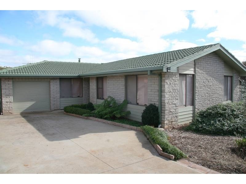 99 Burrendong Way, Orange NSW 2800